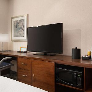 Camera con letto king size